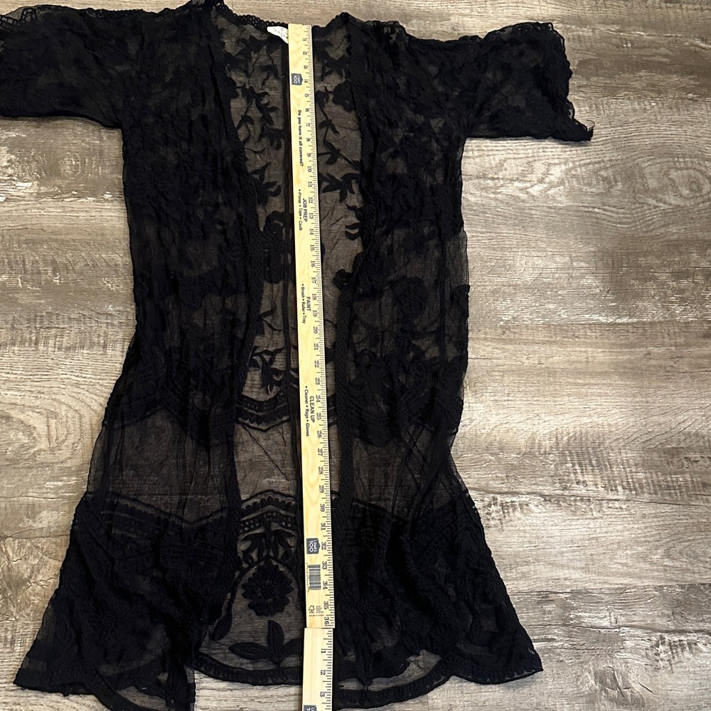 Ember Women's Medium Black Sheer Lace Kimono‎ - Picture 5 of 8